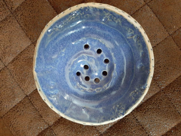 runde Seifenablage in blau, Handarbeit von Einzelstücken, Keramik, KeraMik von Herz zu Herz, Geschenke, in Augsburg