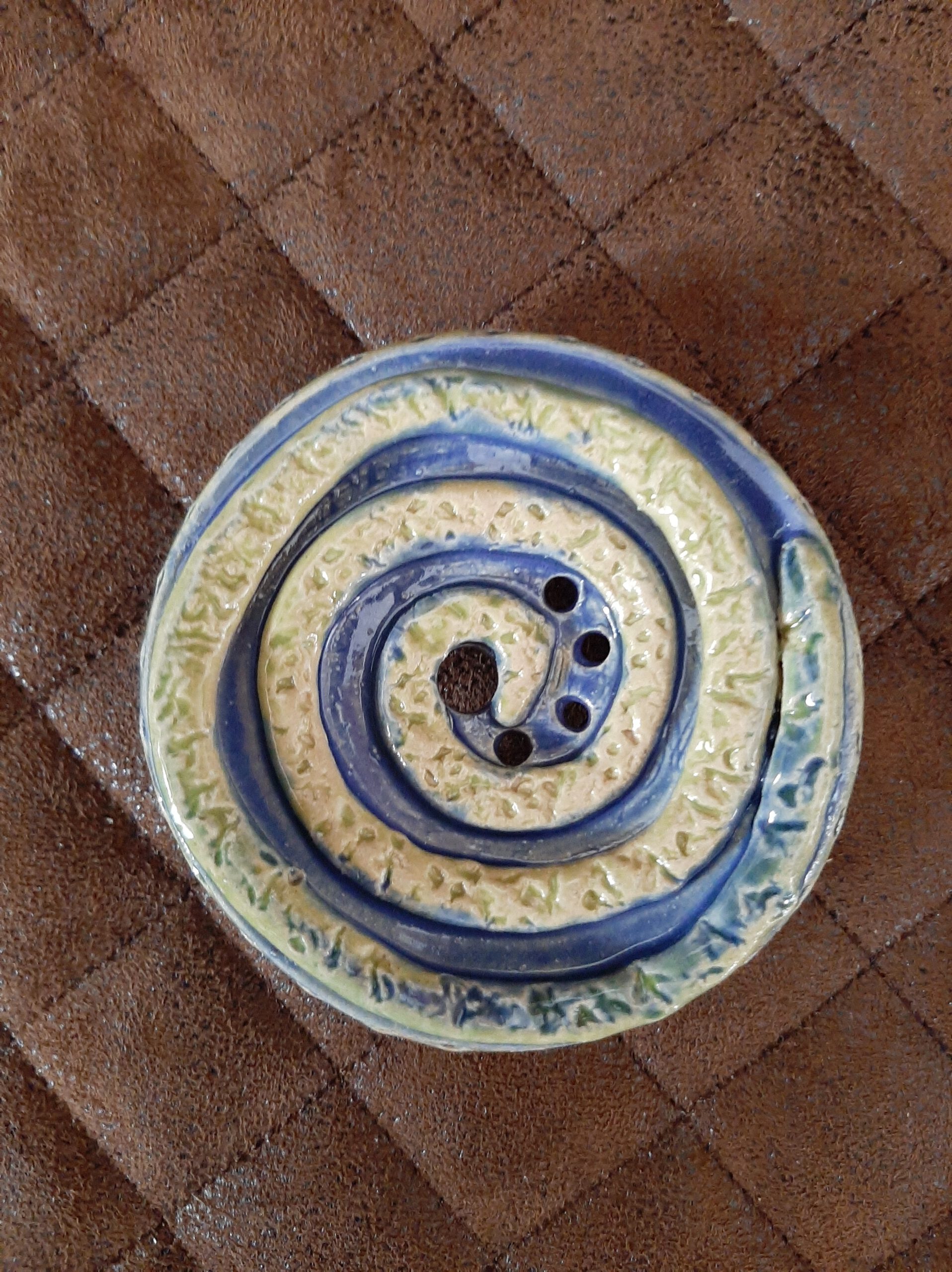 runde Seifenablage in hellgrün/blau, Handarbeit von Einzelstücken, Keramik, KeraMik von Herz zu Herz, Geschenke, in Augsburg