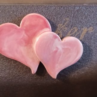 Valentinstag Keramik Geschenk, Herz Magnet, rosa Doppel Herz mit Magnet, KeraMik von Herz zu Herz, besondere Keramik Geschenke, Kunst aus Ton