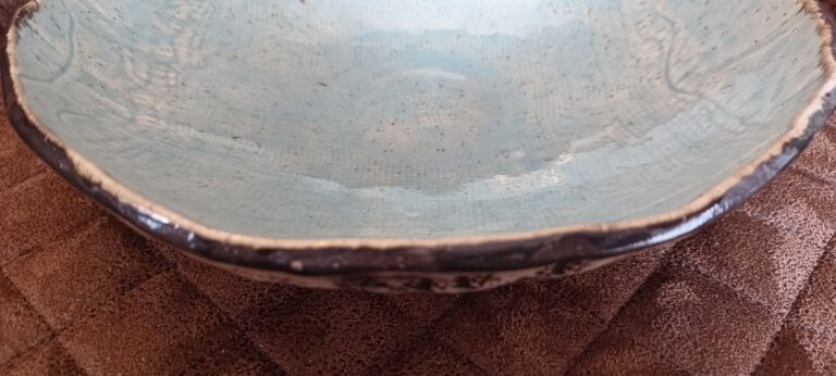 aquamarinblaue Schale, handgefertigte Keramik Schale, originelle Schüssel aus Keramik, feine Keramik für den Tisch, KeraMik von Herz zu Herz, clay art