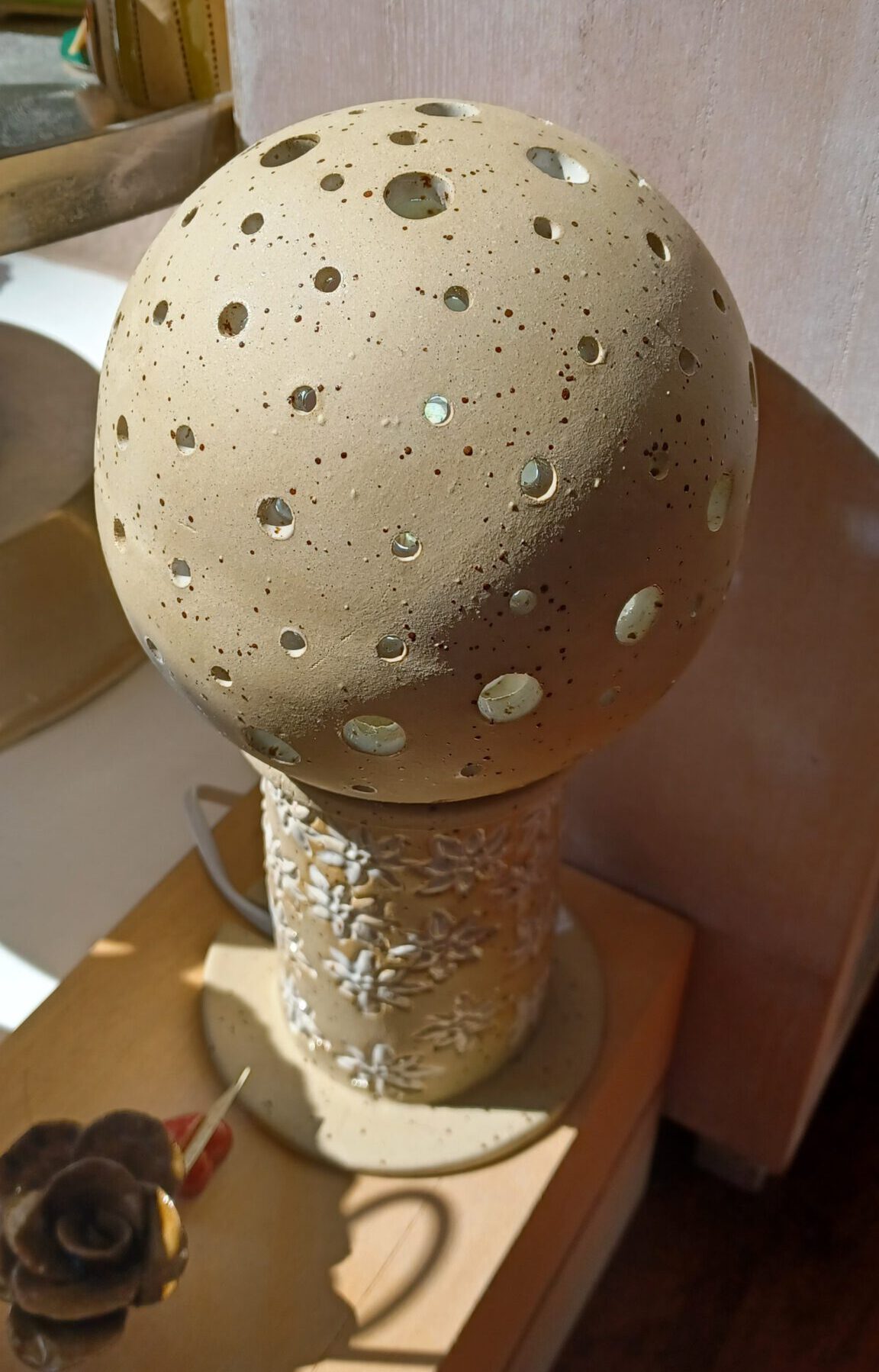 Keramik Lampe, handgefertigte Lampe, Lichtkugel, originelle Lichtkugel zum beleuchten, KeraMik von Herz zu Herz
