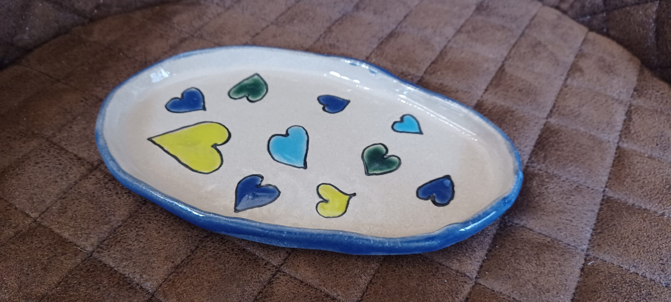 Schälchen mit Herzen, handgefertigtes Keramik Schälchen, originelle Geschenke aus Keramik, KeraMik von Herz zu Herz