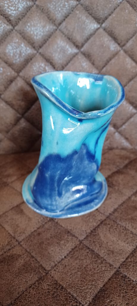 Vase, Keramik Vase in blau, individuelle handgefertigte Vase in Blautönen, KeraMik von Herz zu Herz
