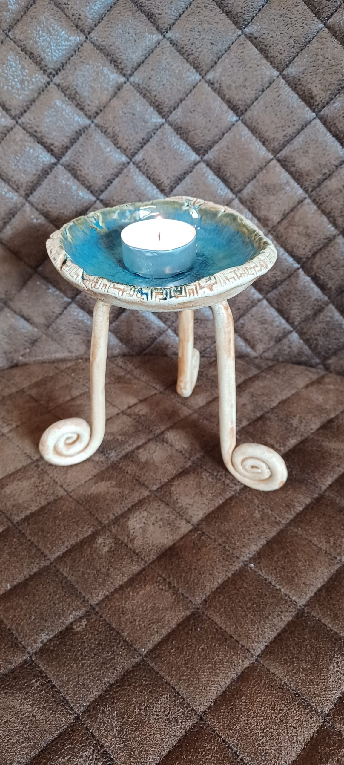 Dreibein Schälchen, Kerzenhalter Keramik, individueller Teelicht Halter, Keramik Teelichthalter, blaues Schale auf drei Beinen, KeraMik von Herz zu Herz, Clay Art